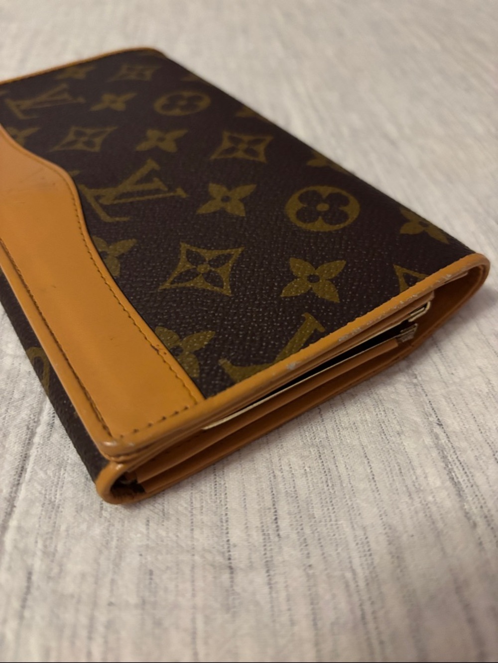 Louis Vuitton Brown and Tan Monogram Long Wallet - Picture 12 of 14
